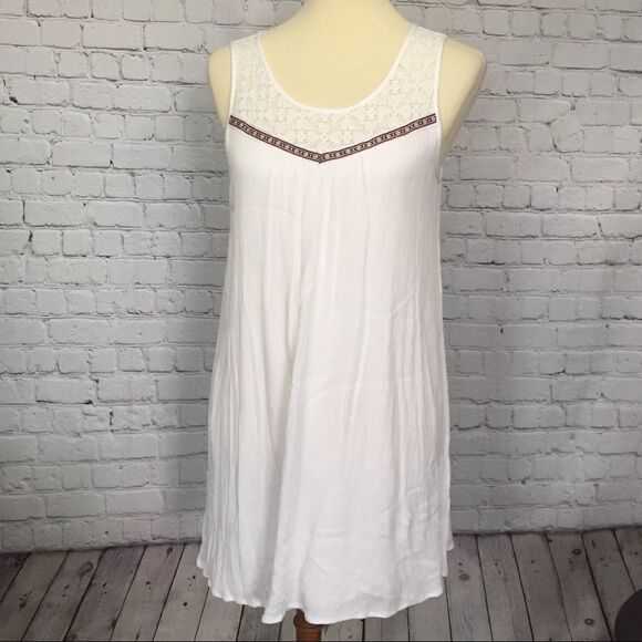 HEM & THREAD SLEEVELESS DRESS - Picture 1 of 6